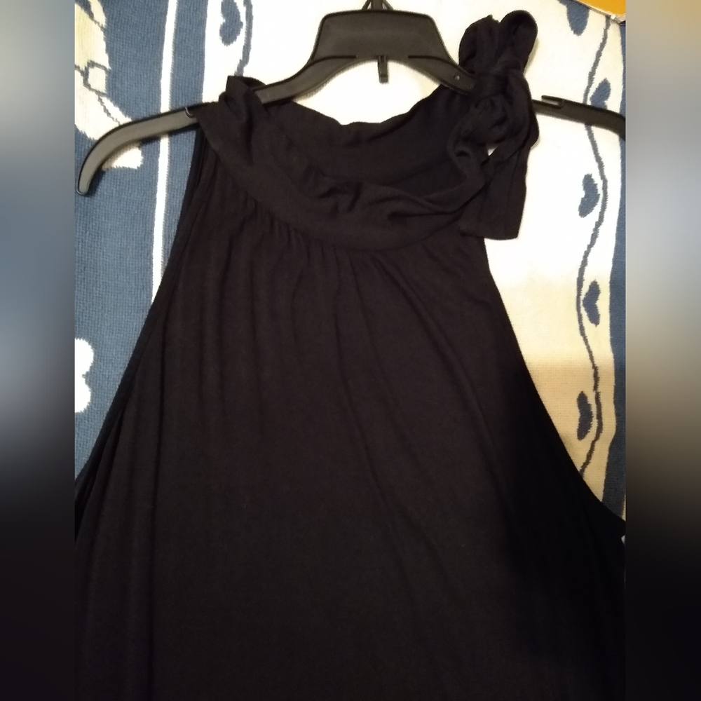 Ladies Black Sleeveless Top